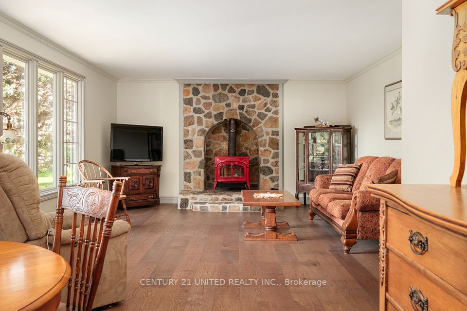 1684 6th Line, Selwyn, ON K9J 6X5