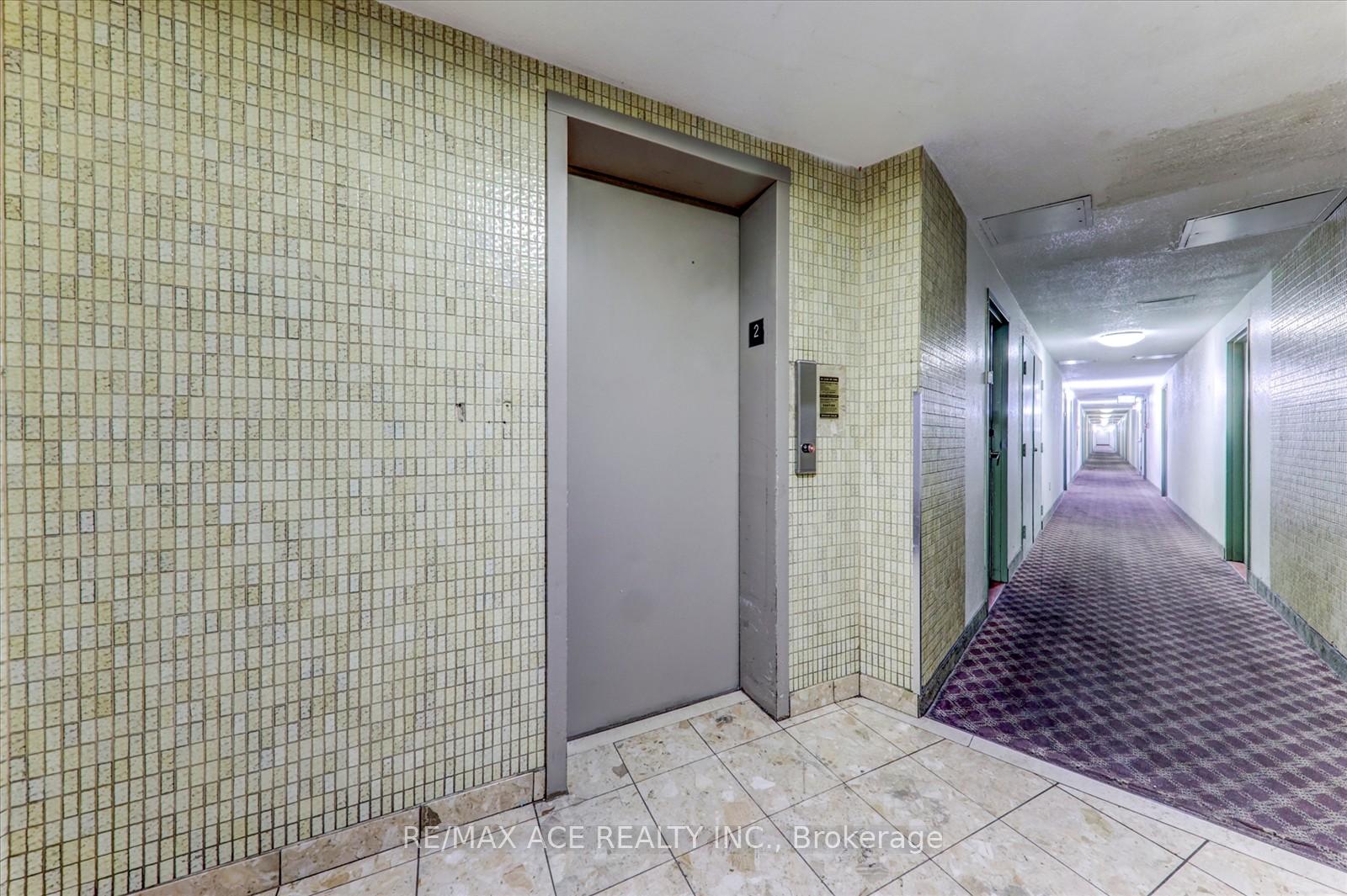 3 Bedrooms Condo at 100 Mornelle, Toronto For sale