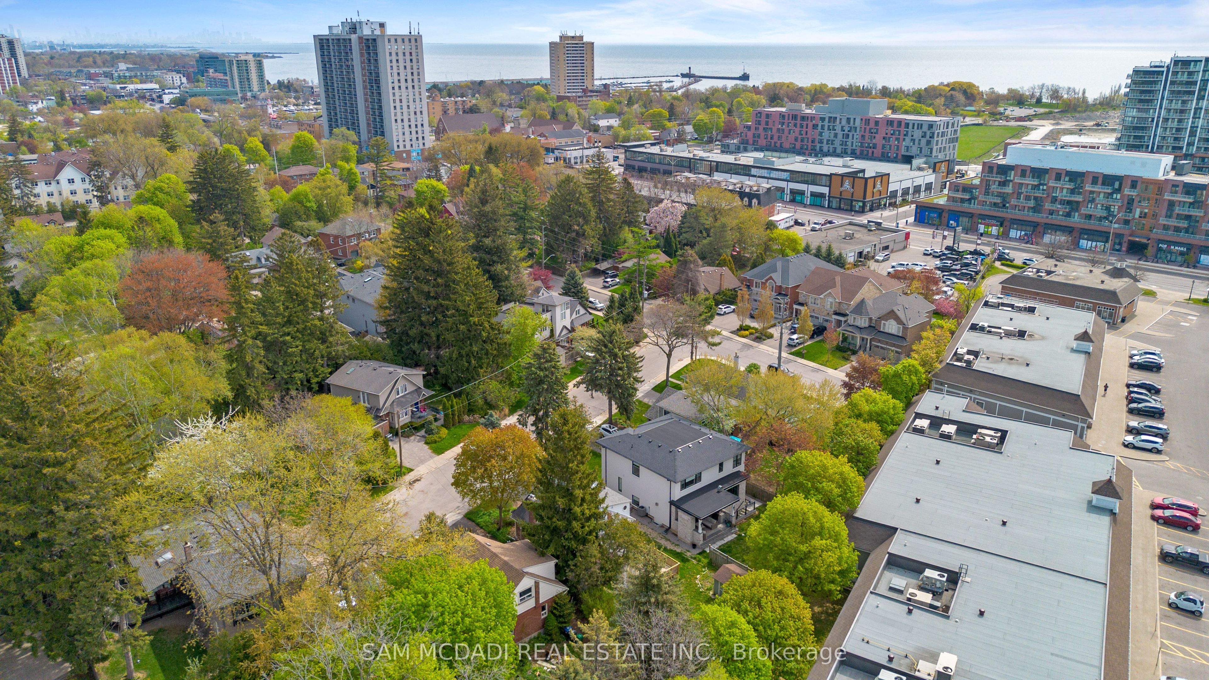 8 Wesley Crescent