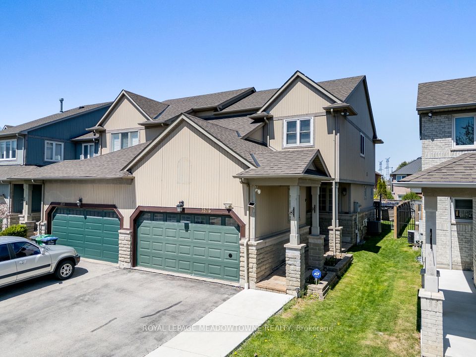 1876 Stevington Crescent, Mississauga, ON L5N 7S5