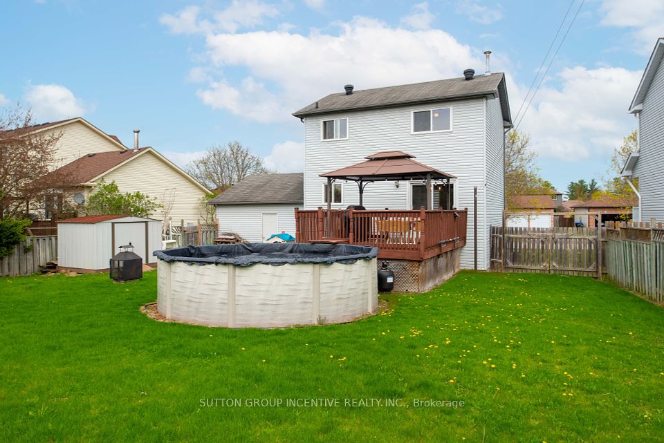 62 Darren Drive, Essa, ON L0M 1B3