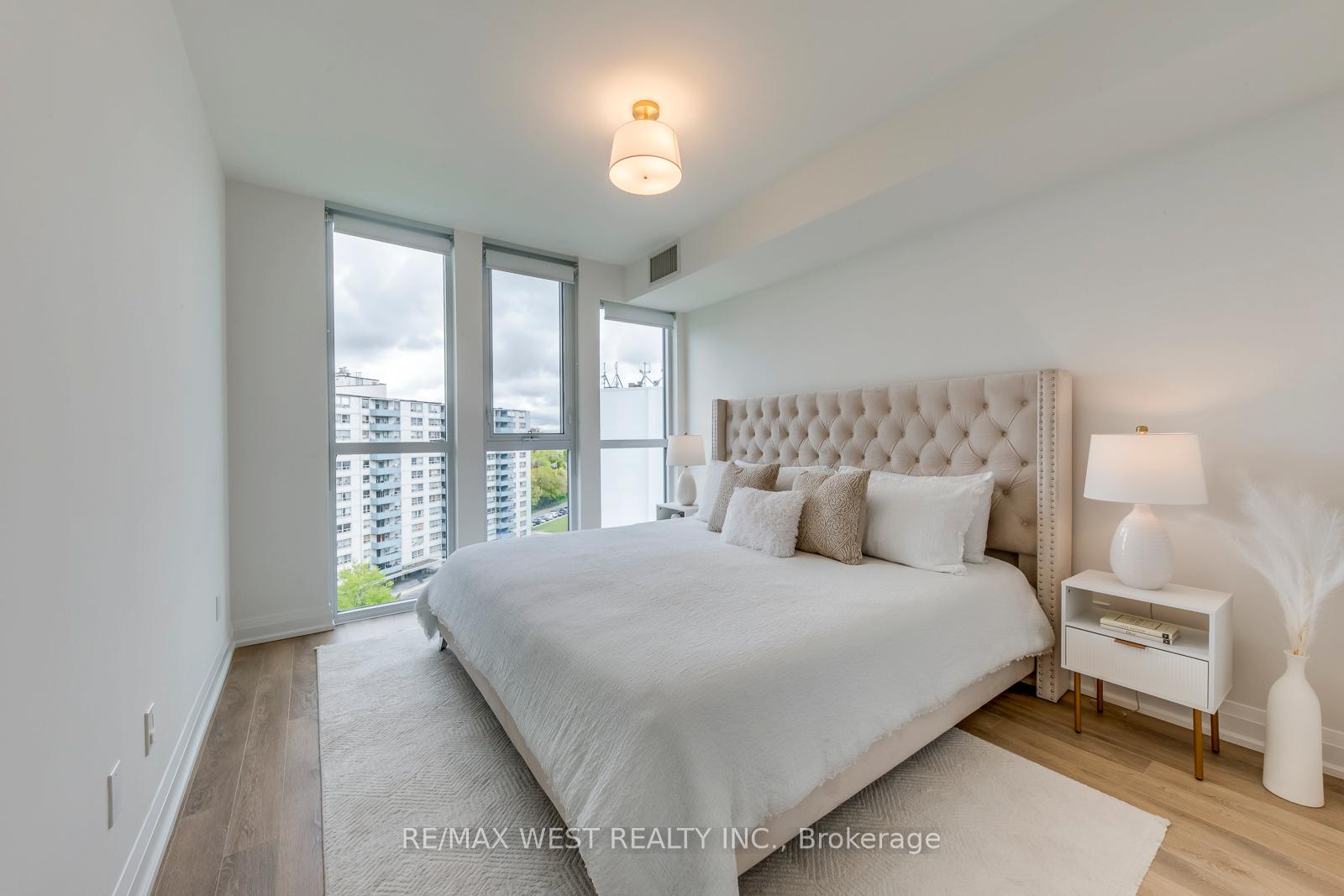 3 Bedrooms Condo at 1461 Lawrence, Toronto For sale