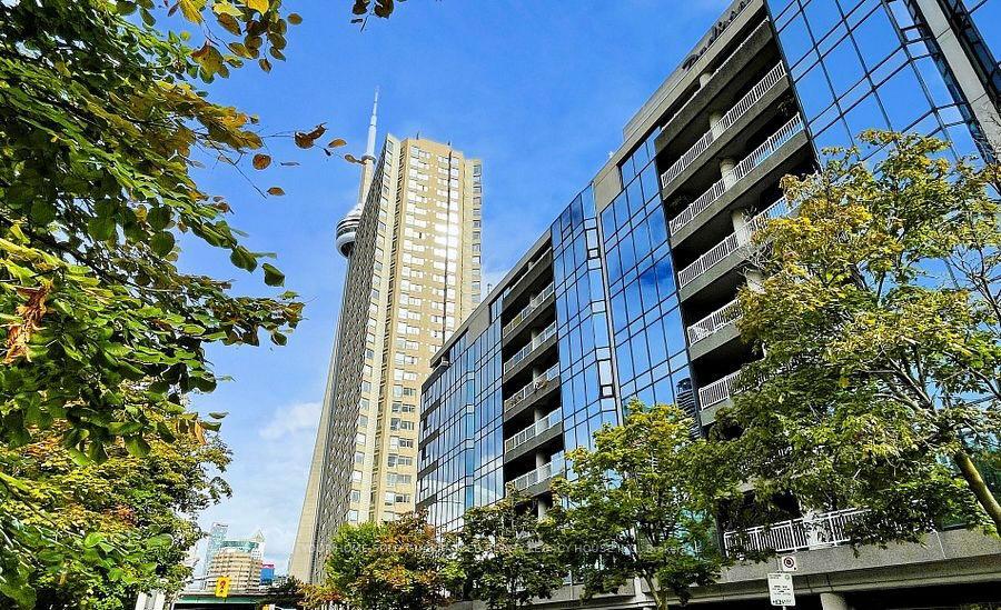 3 Bedrooms Condo at 270 Queens, Toronto For sale