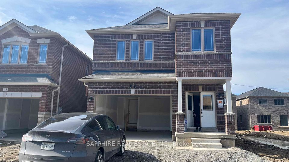 25 HUNTSWORTH Avenue