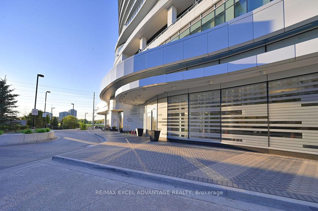 2 Bedrooms Condo at 2520 Eglinton, Mississauga For sale