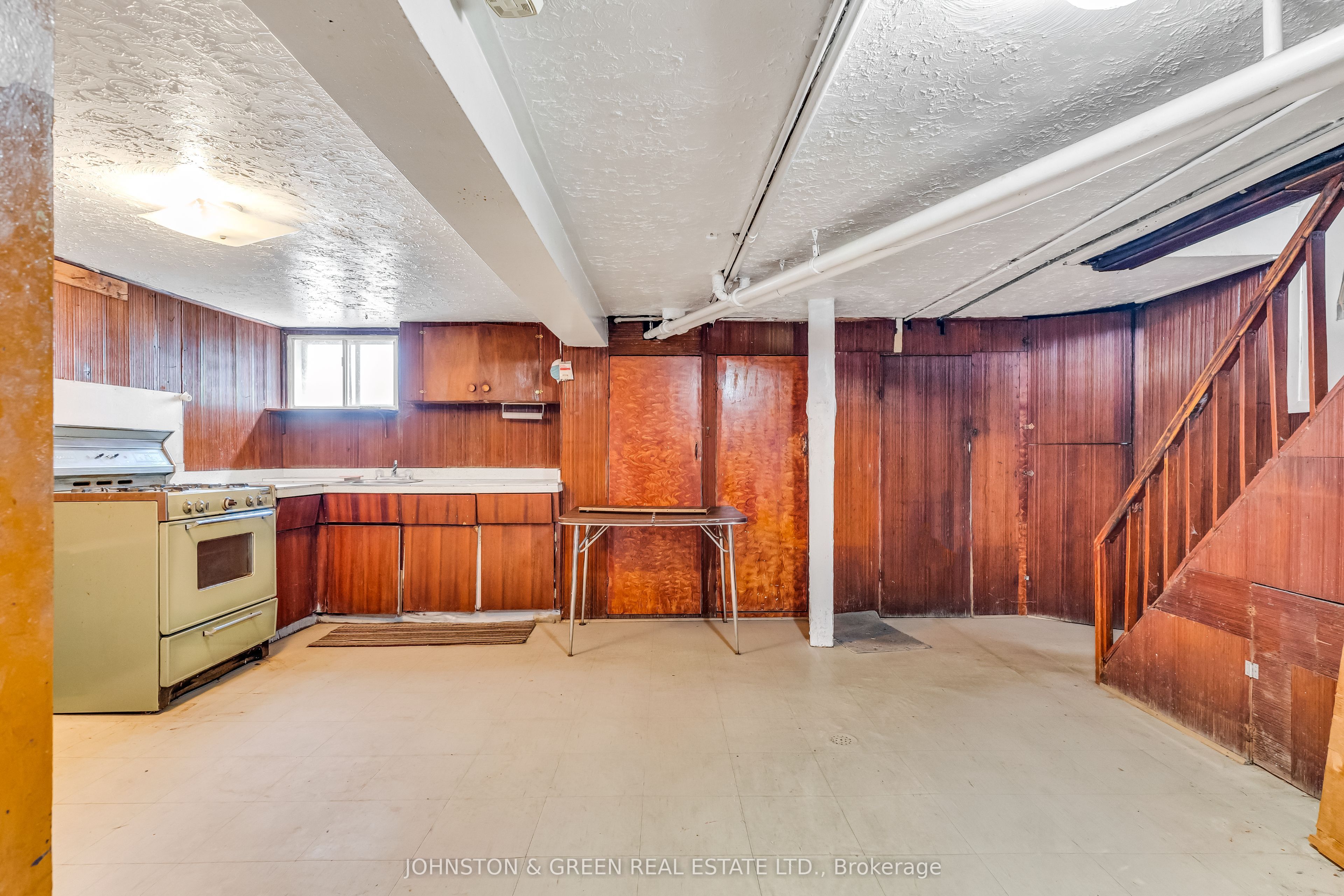 416 Mortimer Avenue