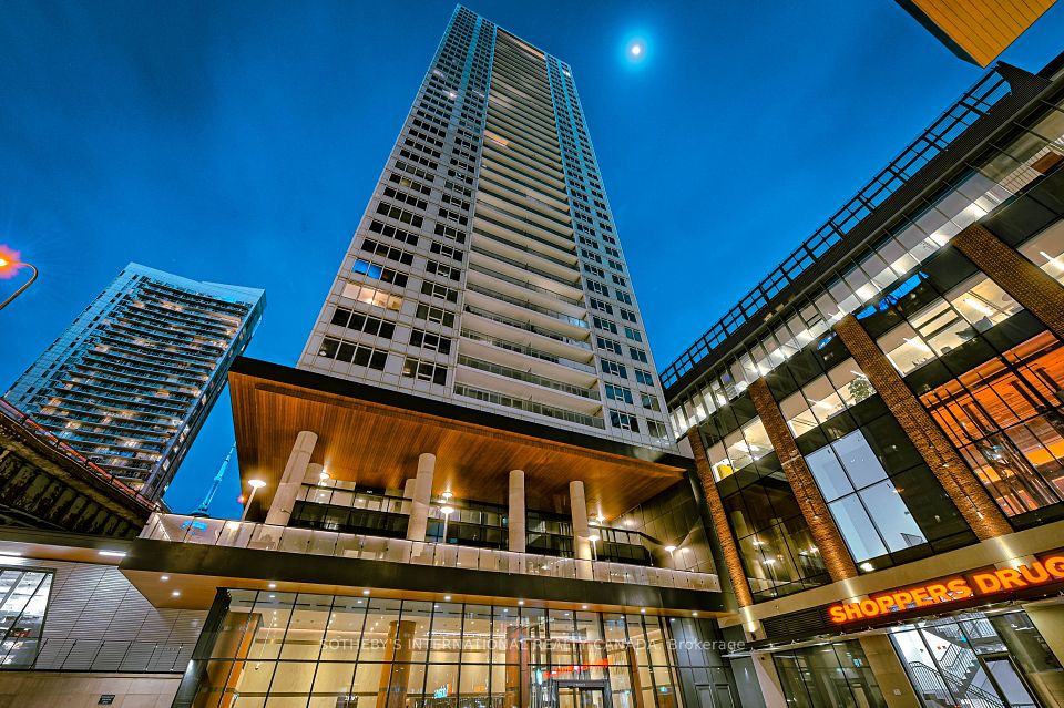 17 Bathurst