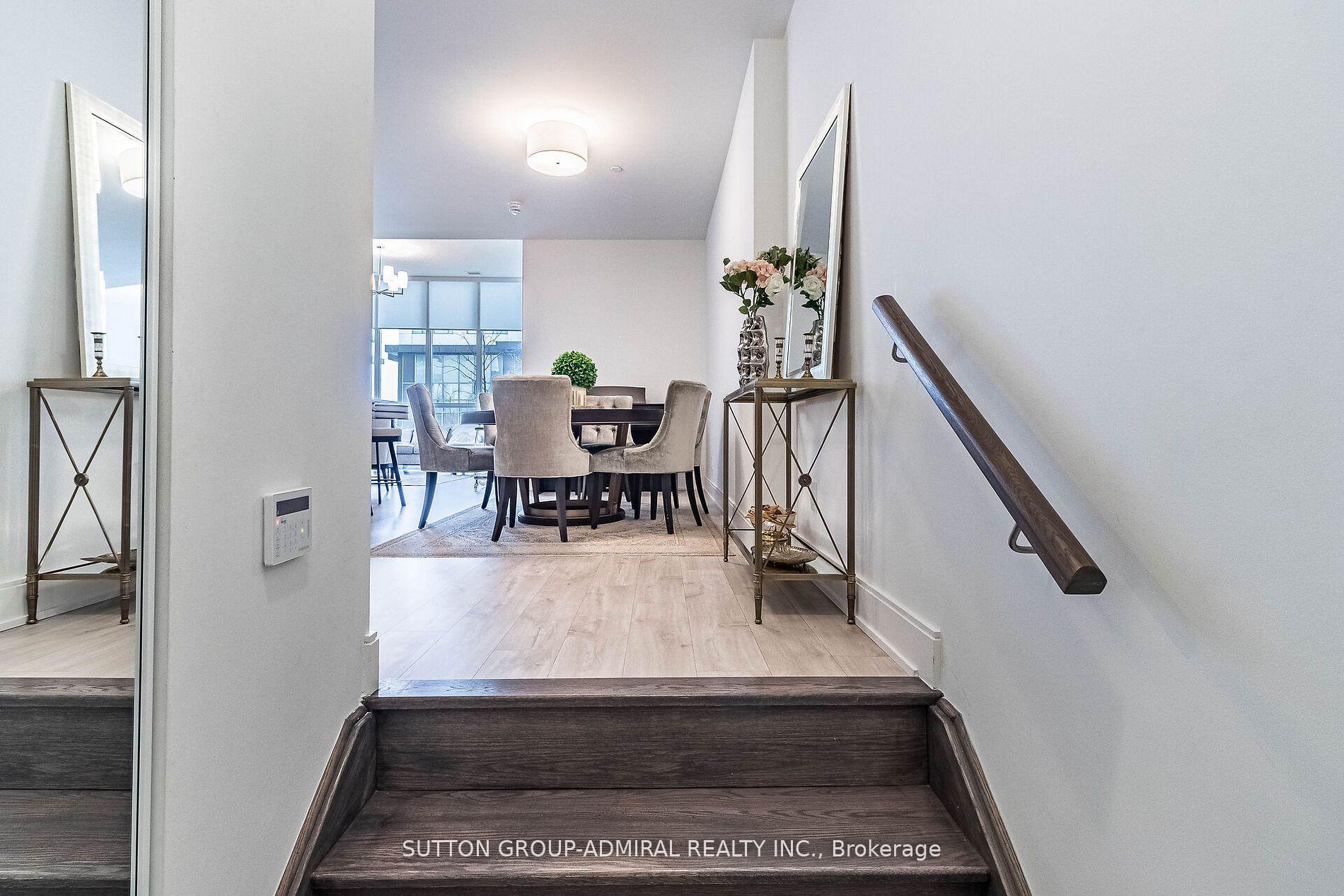 3 Bedrooms Condo at 70 Annie Craig, Toronto For sale