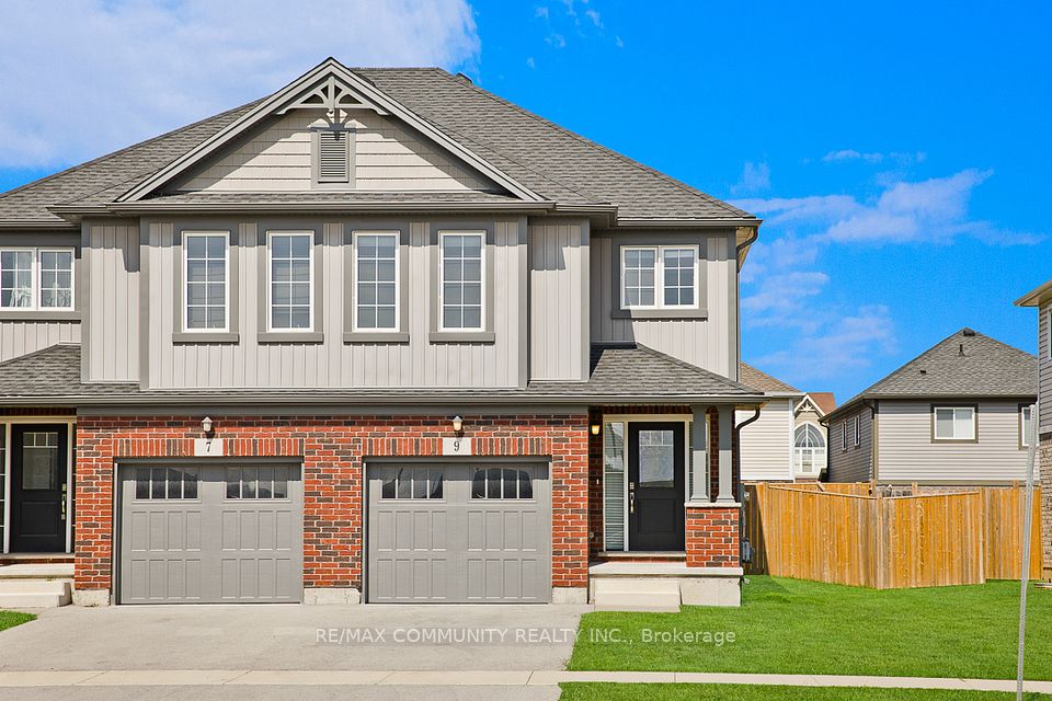 9 Hawthorn Avenue, Thorold, ON L2V 0H9