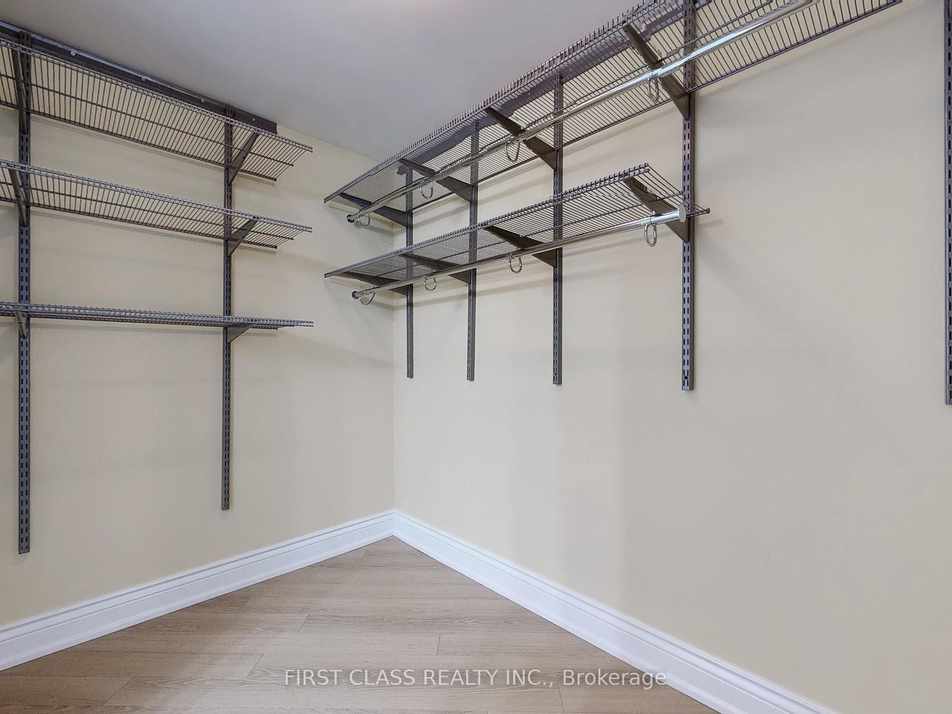 3 Bedrooms Condo at 717 Bay, Toronto For sale