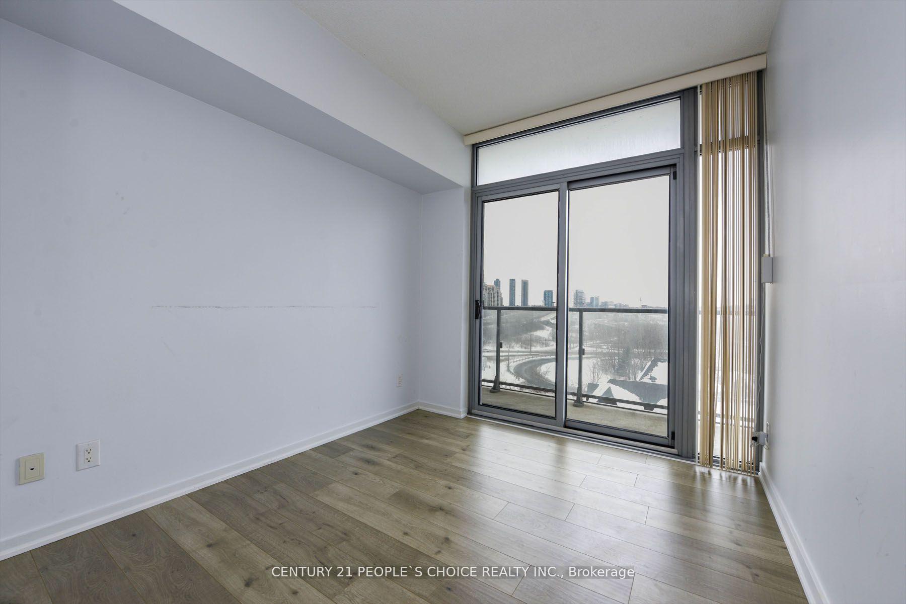 2 Bedrooms Condo at 105 The Queensway, Toronto For sale