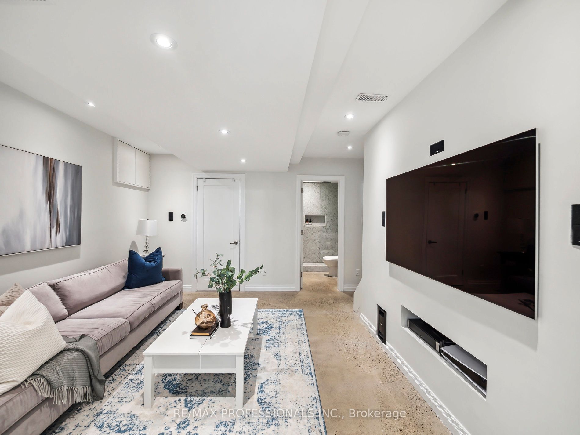 137 Galley Avenue