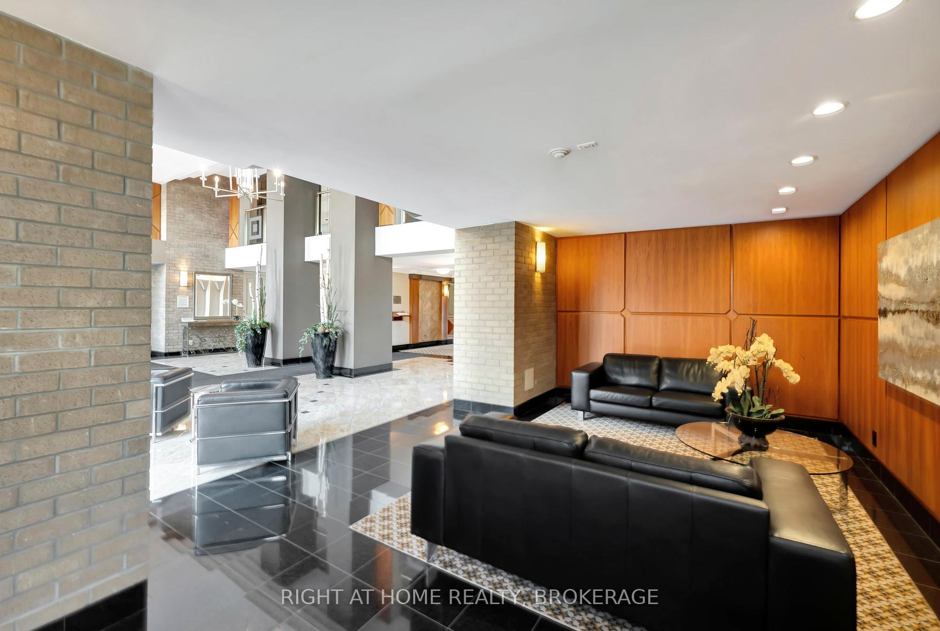 1 Bedroom Condo at 2190 Lakeshore, Burlington For sale