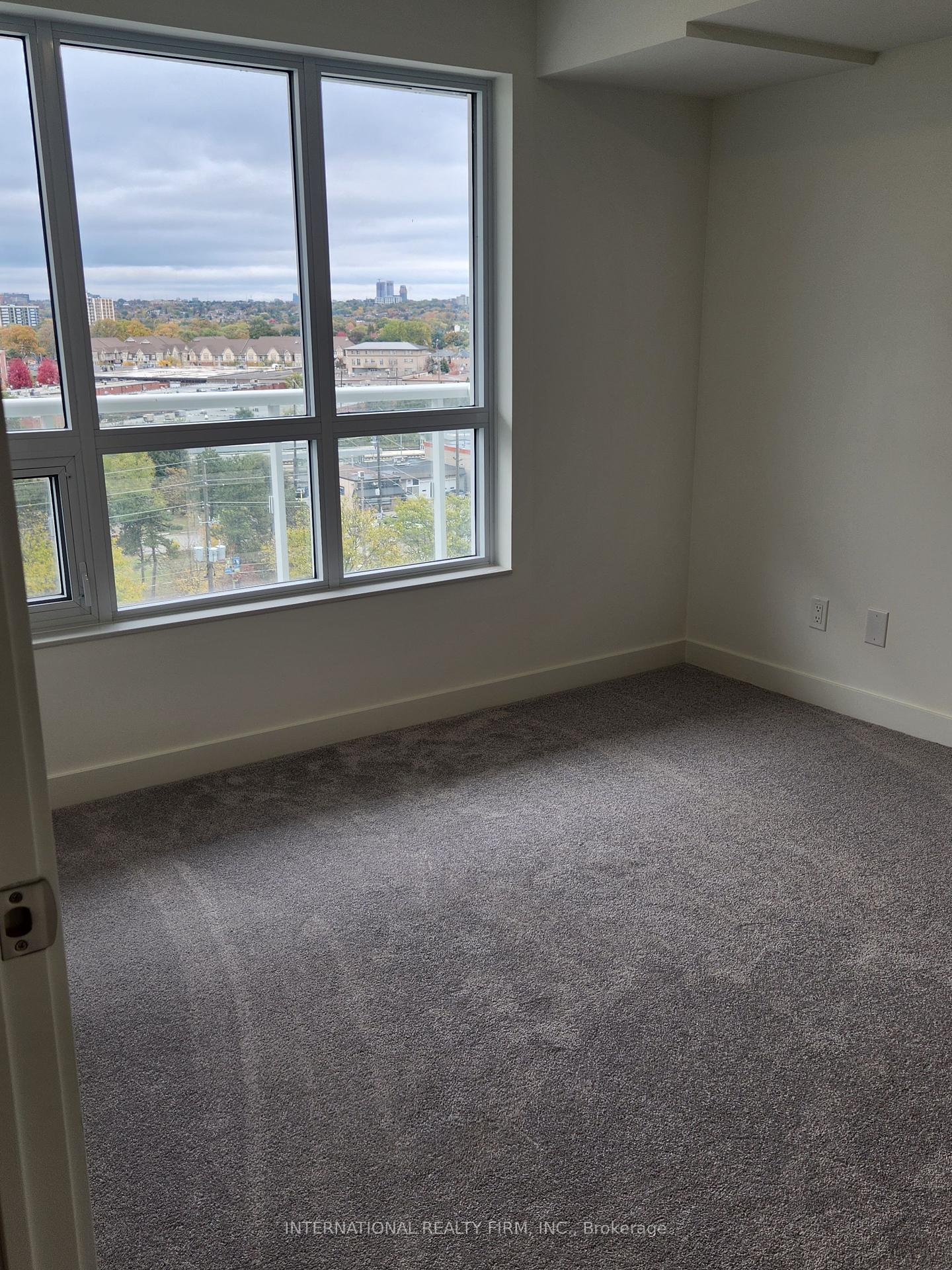 2 Bedrooms Condo at 10 Wilby, Toronto For sale