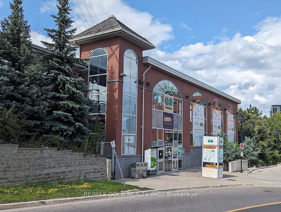 https://trreb-image.ampre.ca/vrAVAQIDex9RcMu4JesSLdIPGyC-pLTA6TwEPp7wBx0/rs:fit:960:960/wm:.5:so:0:50:.4/wmsh:10/wmt:PHNwYW4gZm9yZWdyb3VuZD0nd2hpdGUnIGZvbnQ9JzY4Jz5SRS9NQVggR09MRCBSRUFMVFkgSU5DLiwgQnJva2VyYWdlPC9zcGFuPg/L3RycmViL2xpc3RpbmdzLzQwLzY2LzIwLzI1L3AvMTZiYjNhMTctMGQ5OC00MzhkLWI3MGMtYzIxZmJhYTk4NzVlLmpwZw.jpg