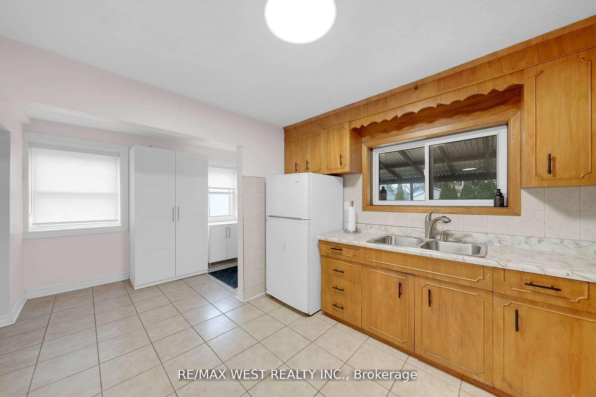 39 Frances Avenue