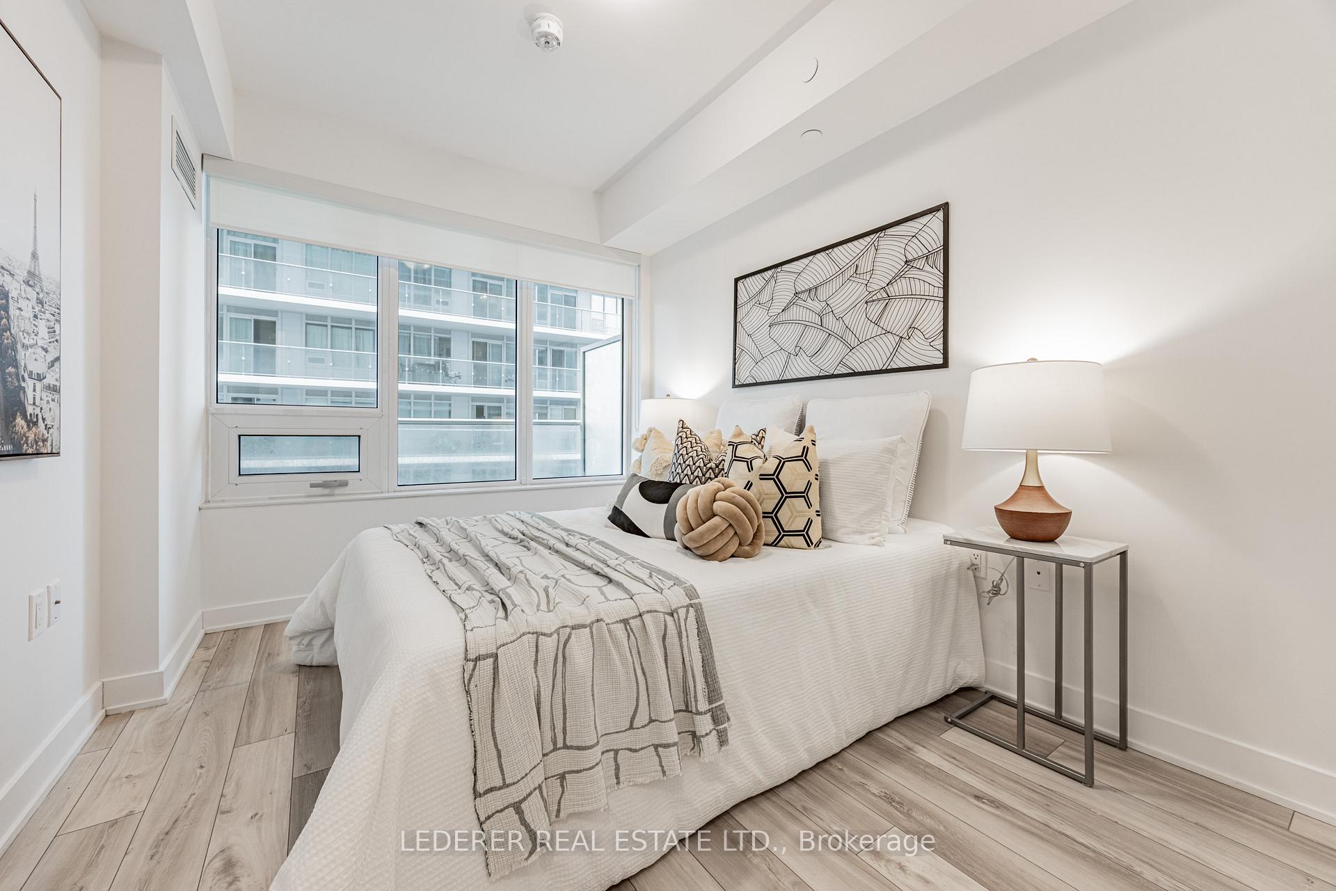 2 Bedrooms Condo at 195 Redpath, Toronto For sale