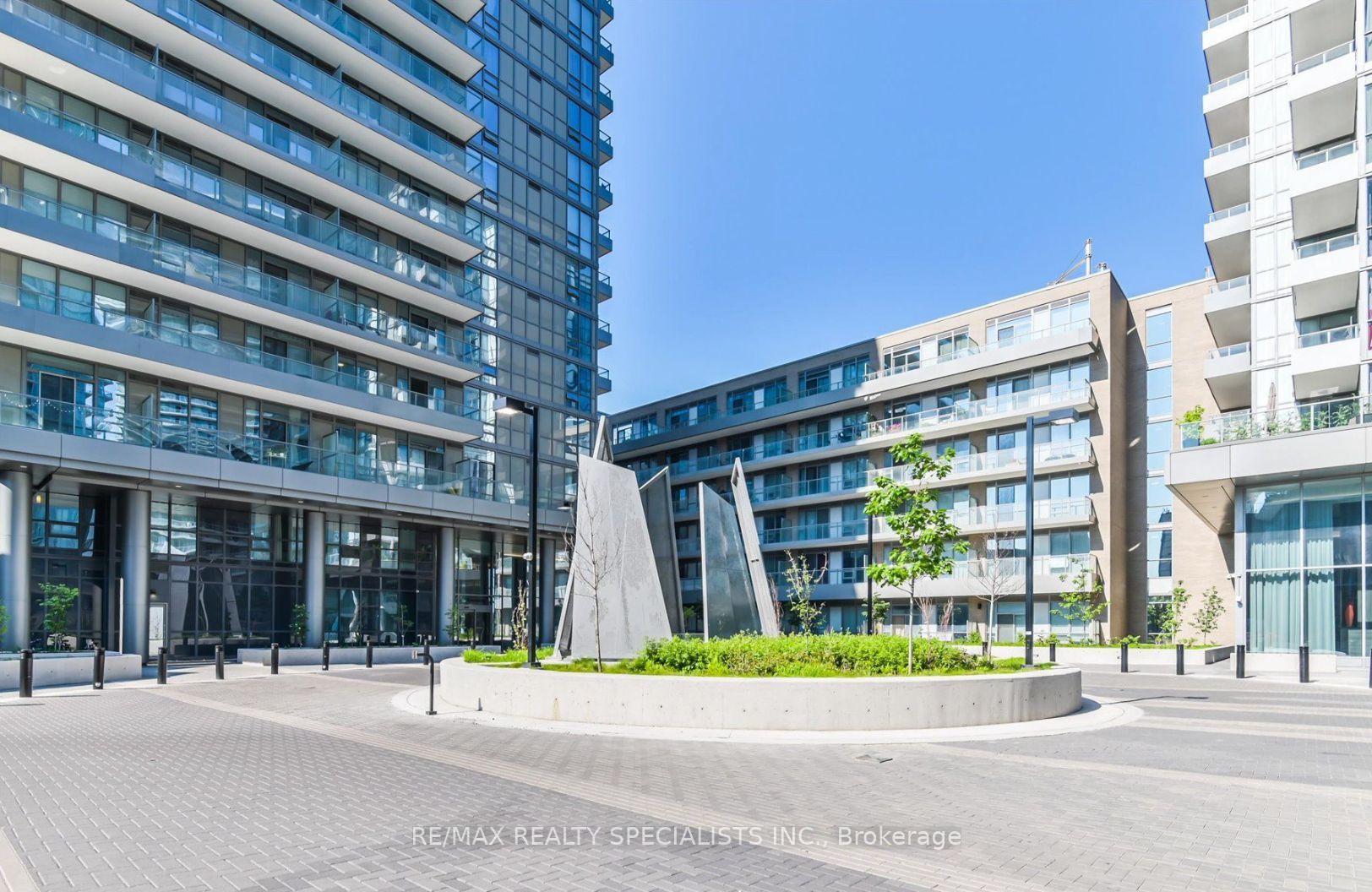 2 Bedrooms Condo at 50 Forest Manor, Toronto For sale