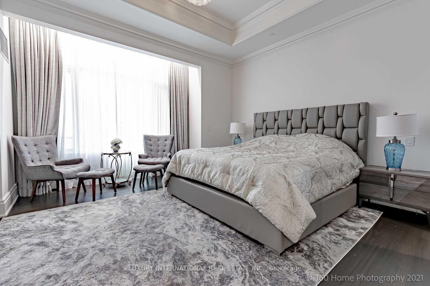 2 Bedrooms Condo at 311 Bay,  Toronto For sale