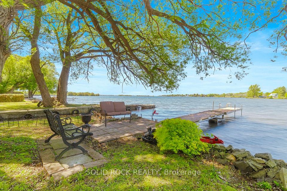 124 Bay Lane, Edwardsburgh/Cardinal, ON K0E 1E0