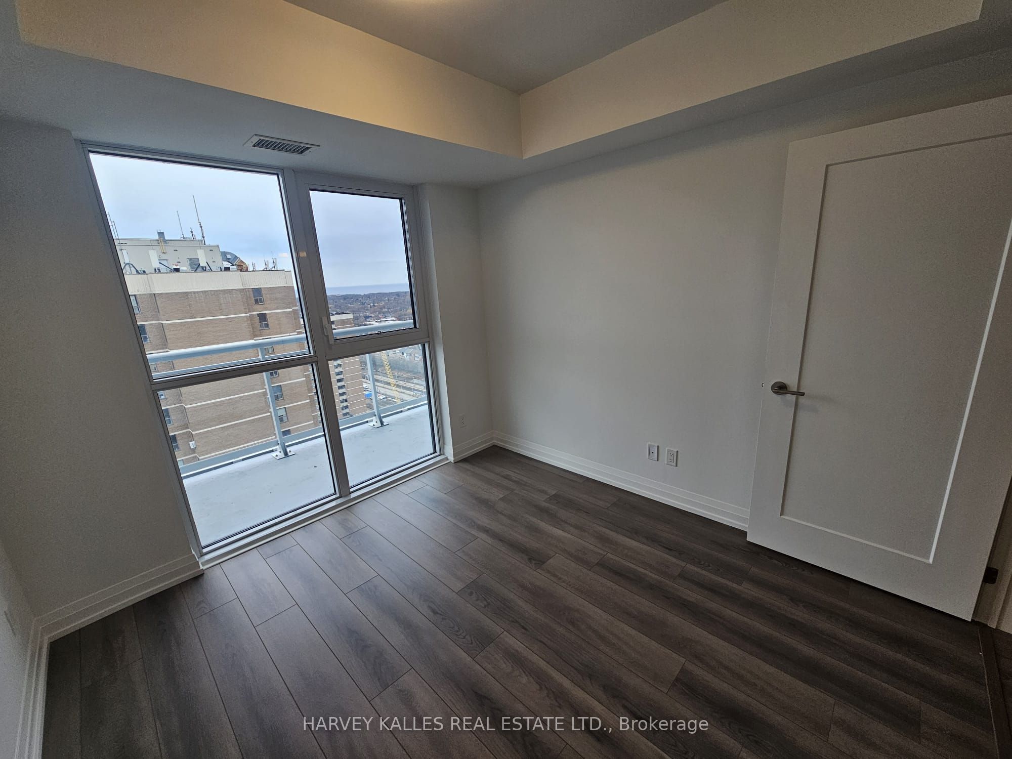 286 Main Street 2605