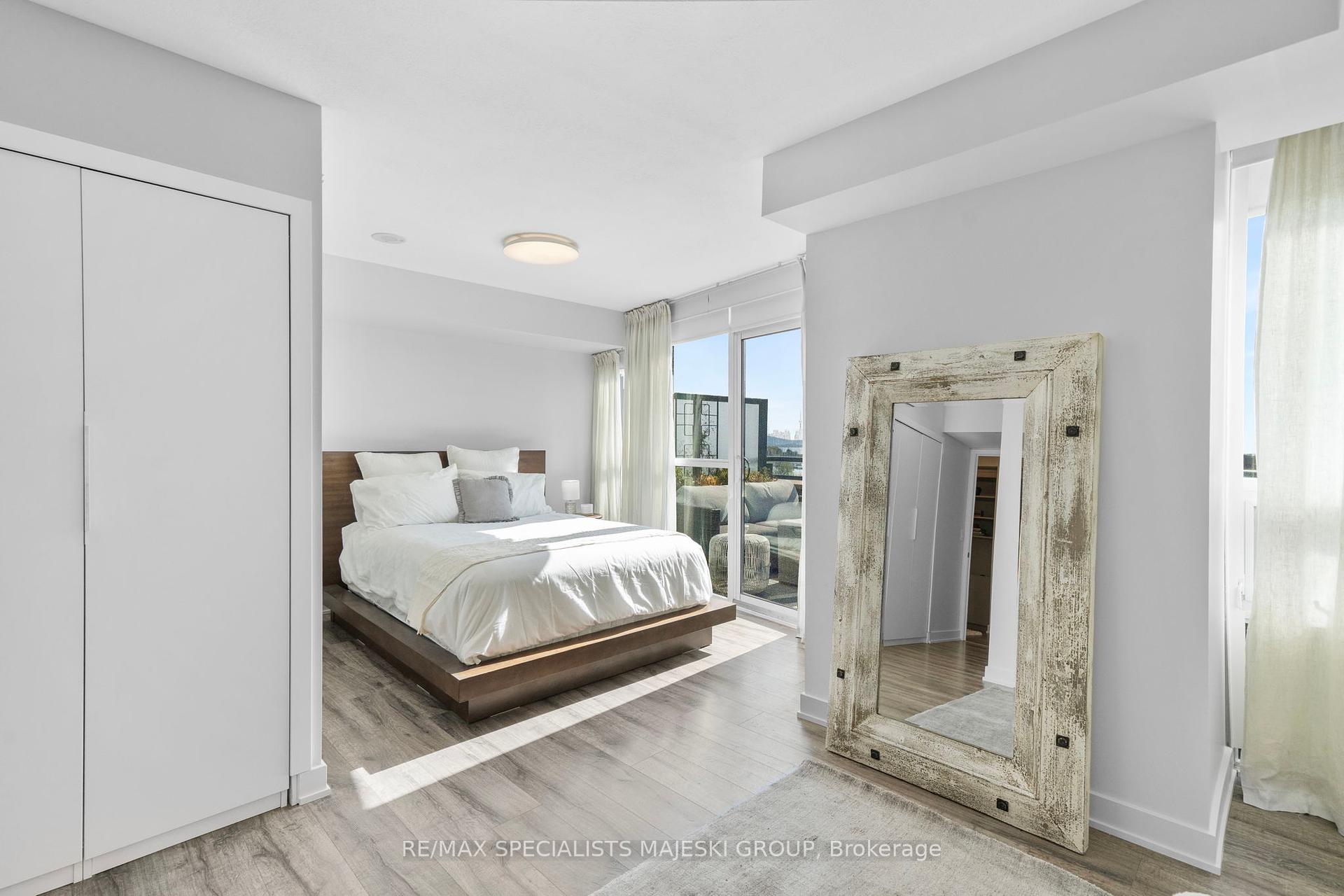 3 Bedrooms Condo at 11 Superior, Toronto For sale