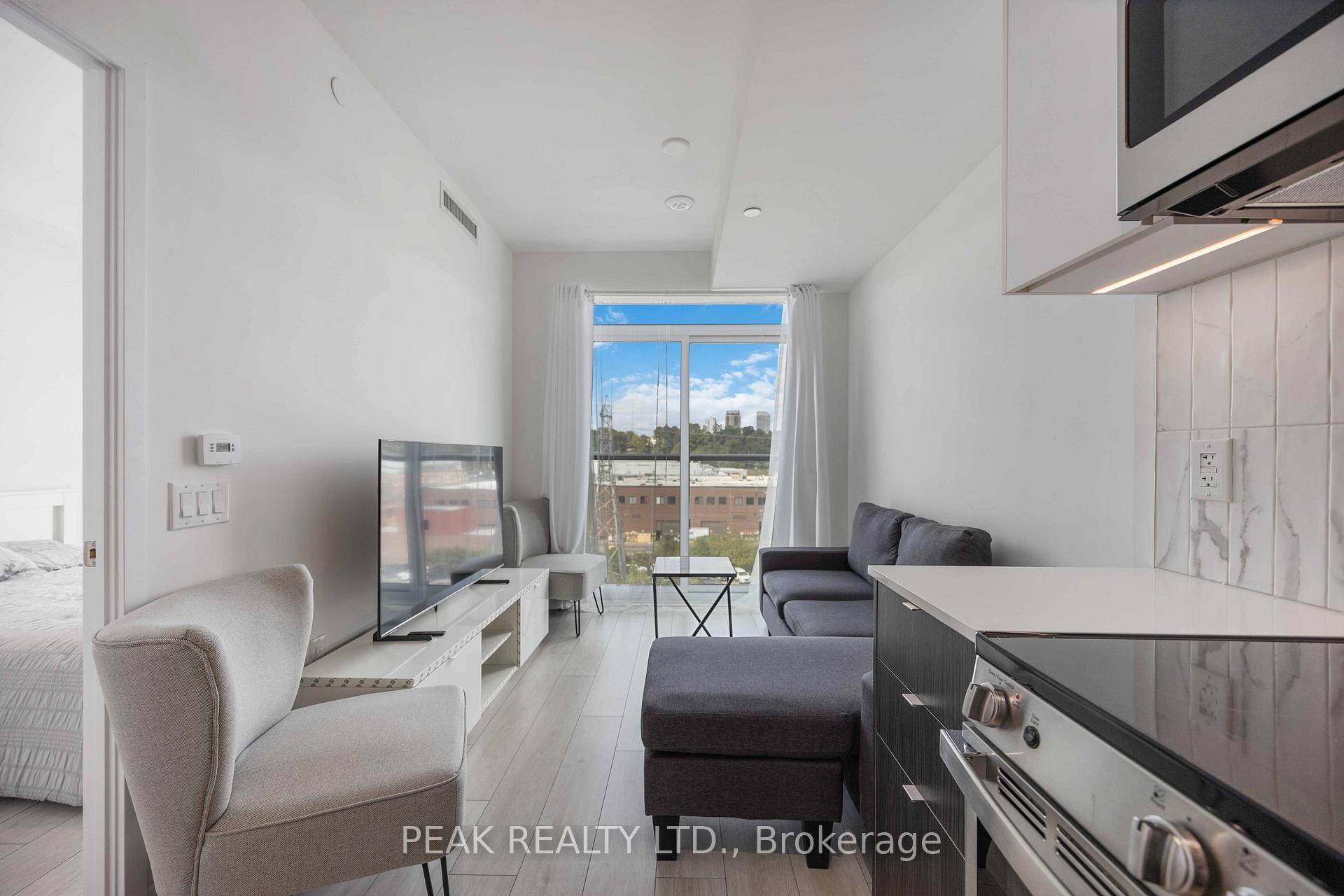 1 Bedroom Condo at 500 Dupont,  Toronto For sale