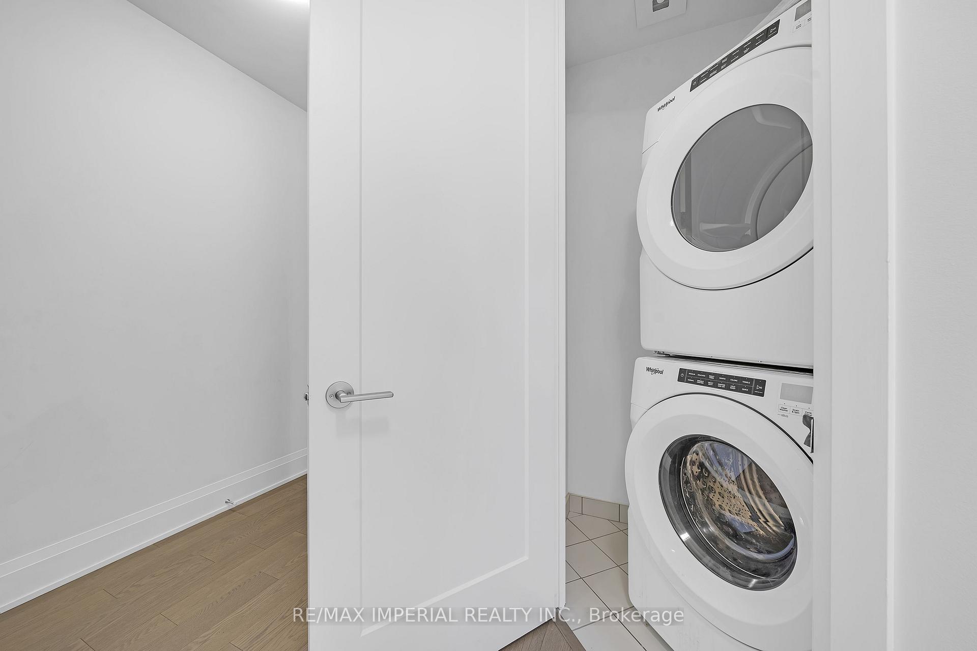 2 Bedrooms Condo at 9000 Jane,  Vaughan For sale