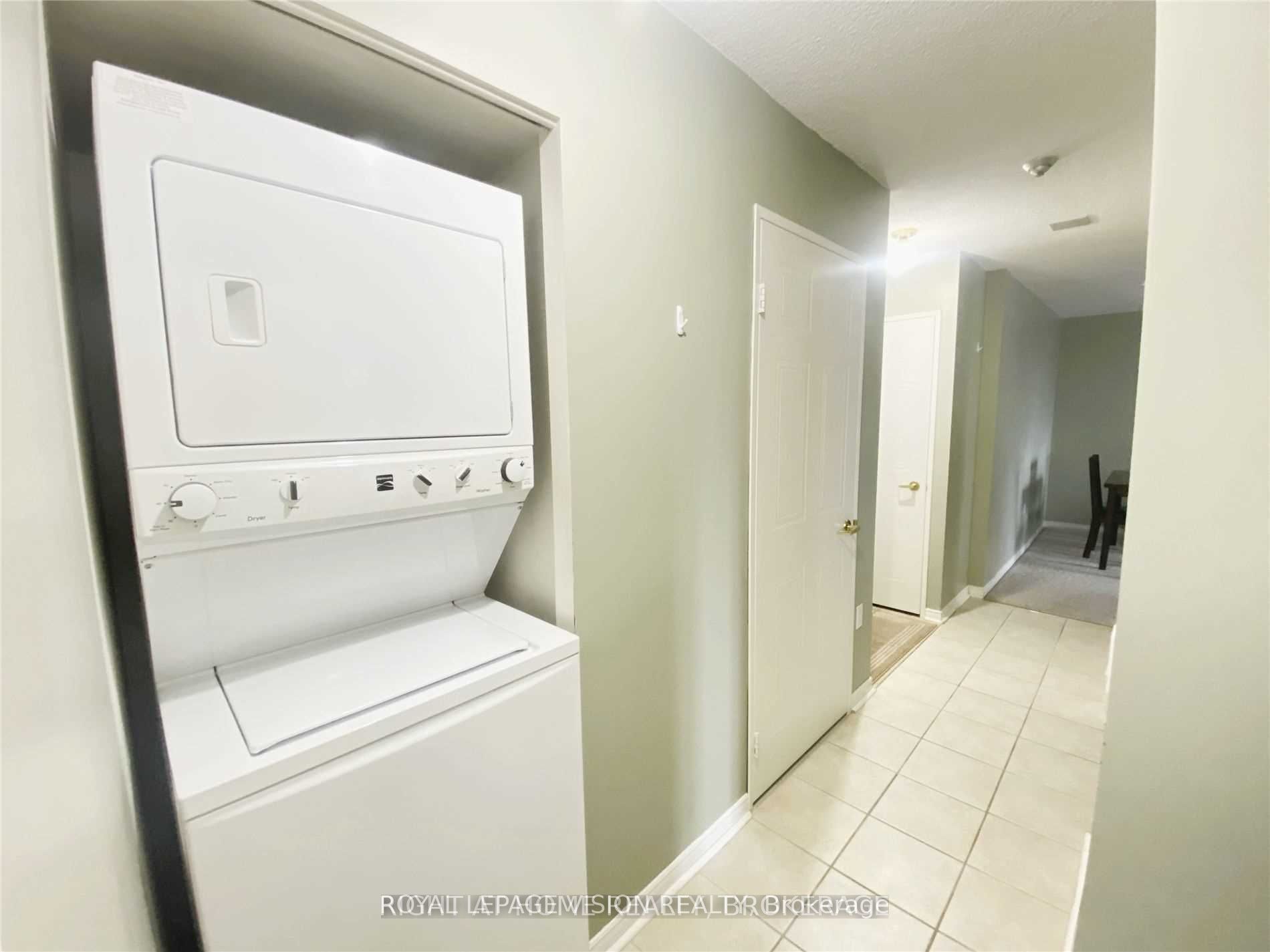 11 Thorncliffe Park Drive, #802
