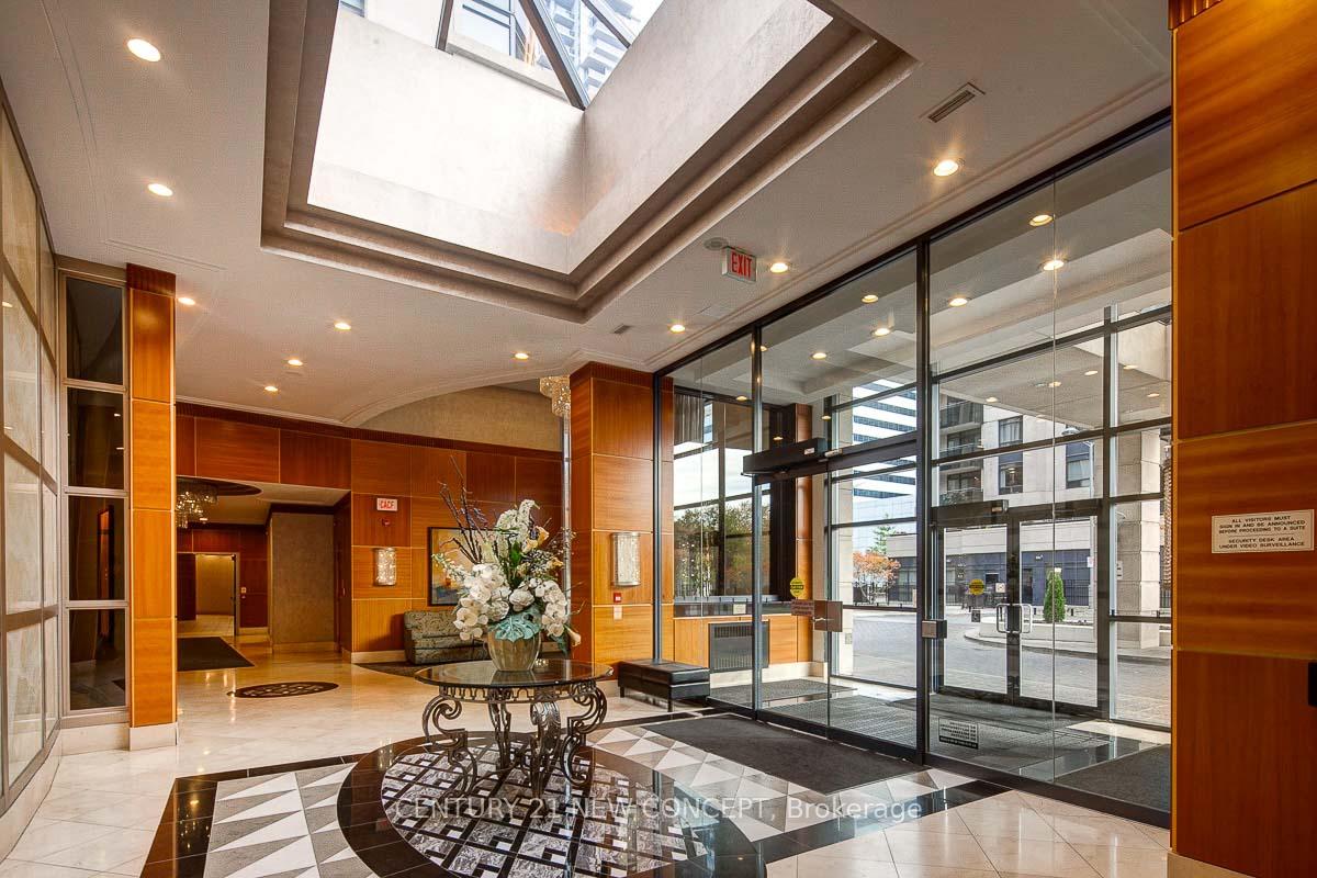 2 Bedrooms Condo at 155 beecroft, Toronto For sale