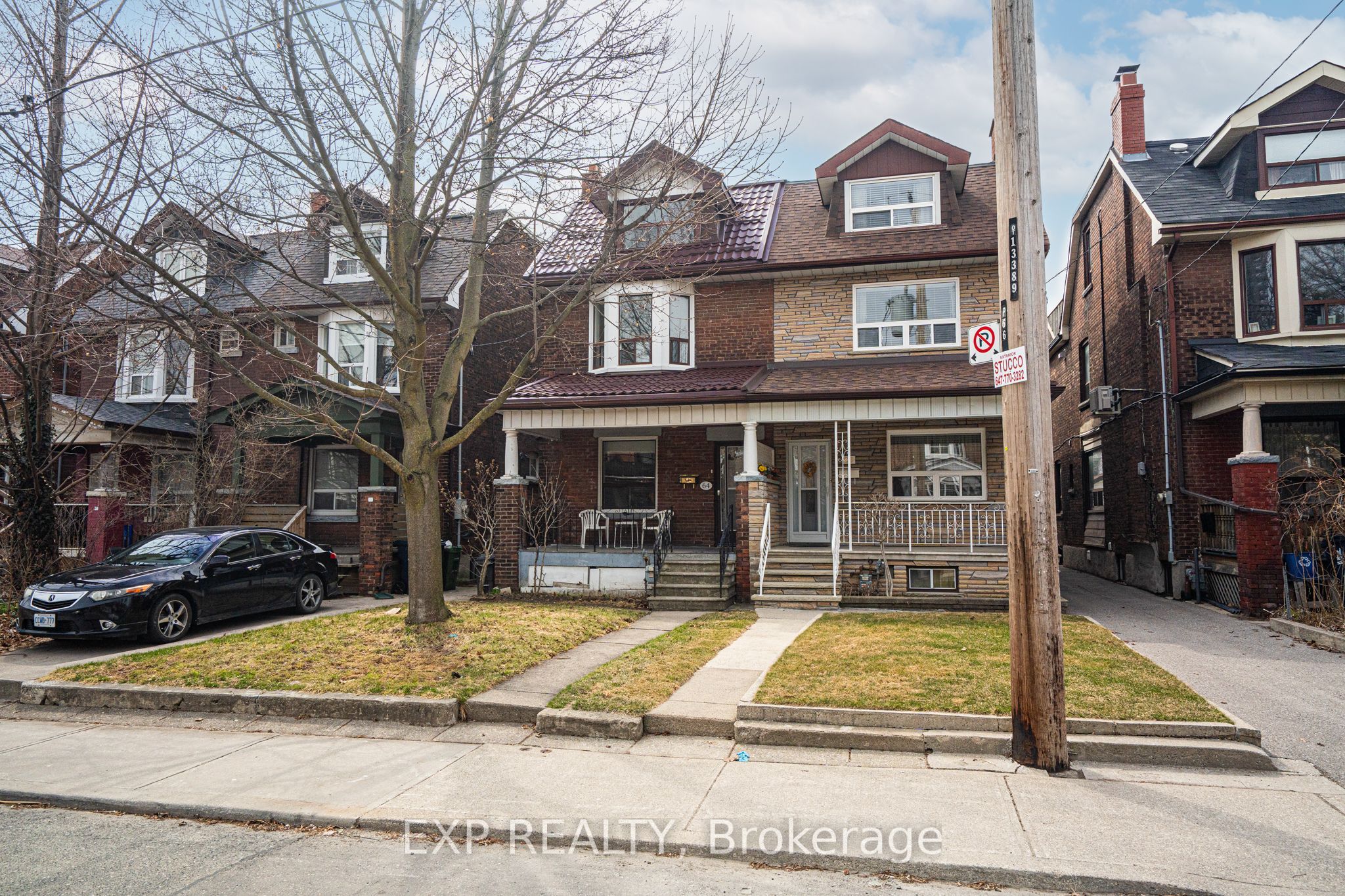 64 Pauline Avenue, Toronto, ON M6H 3M8