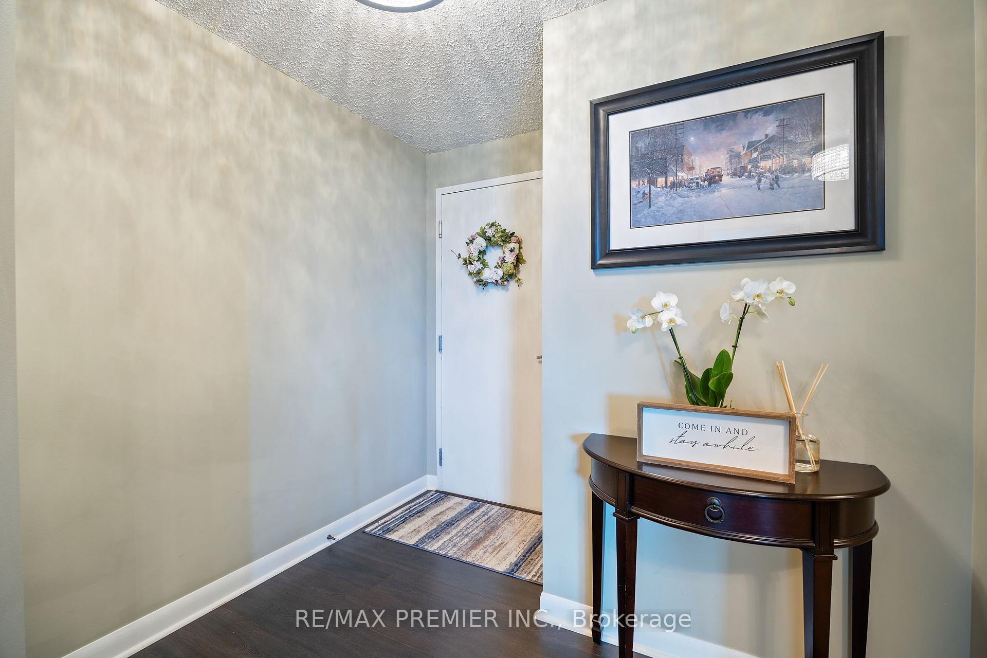 2 Bedrooms Condo at 525 Wilson, Toronto For sale