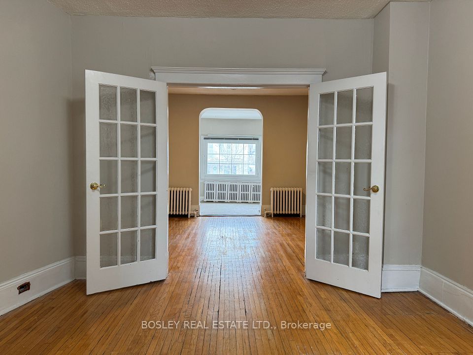 89 Woodbine Avenue