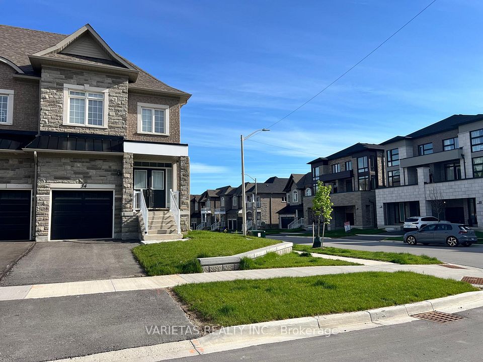 34 Seguin