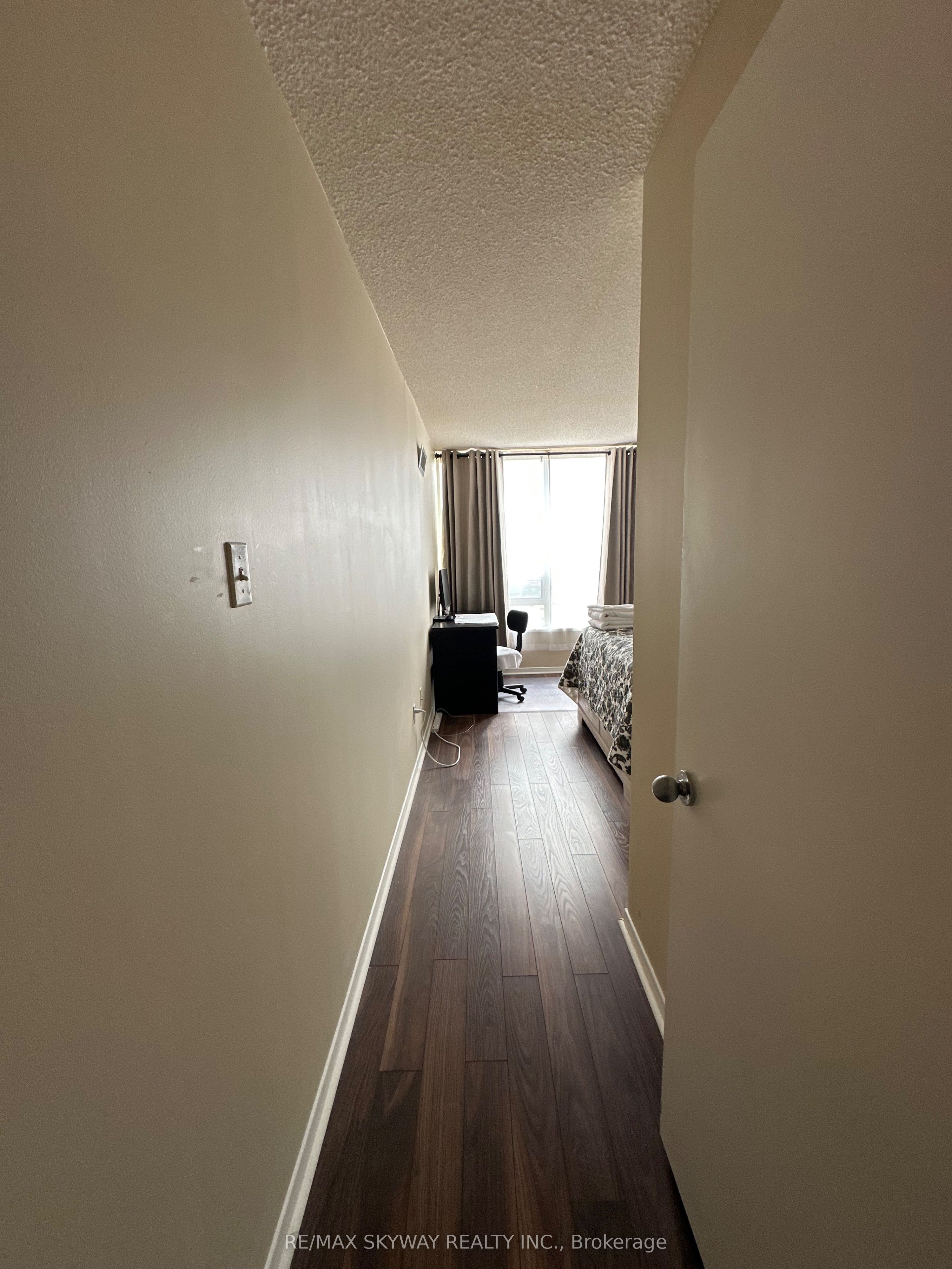 75 King Street E, #1104