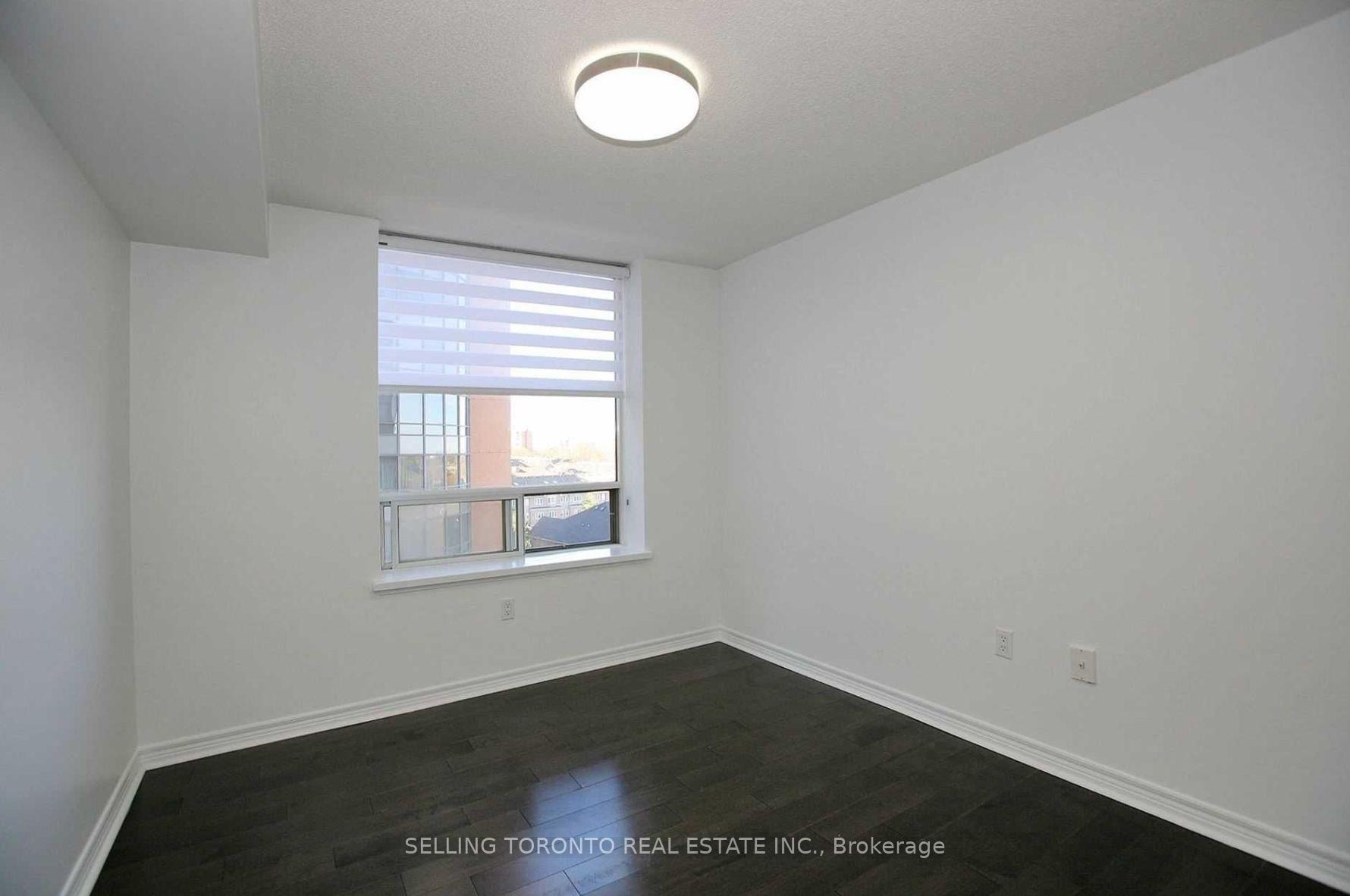 2 Bedrooms Condo at 88 Grandview,  Toronto For sale