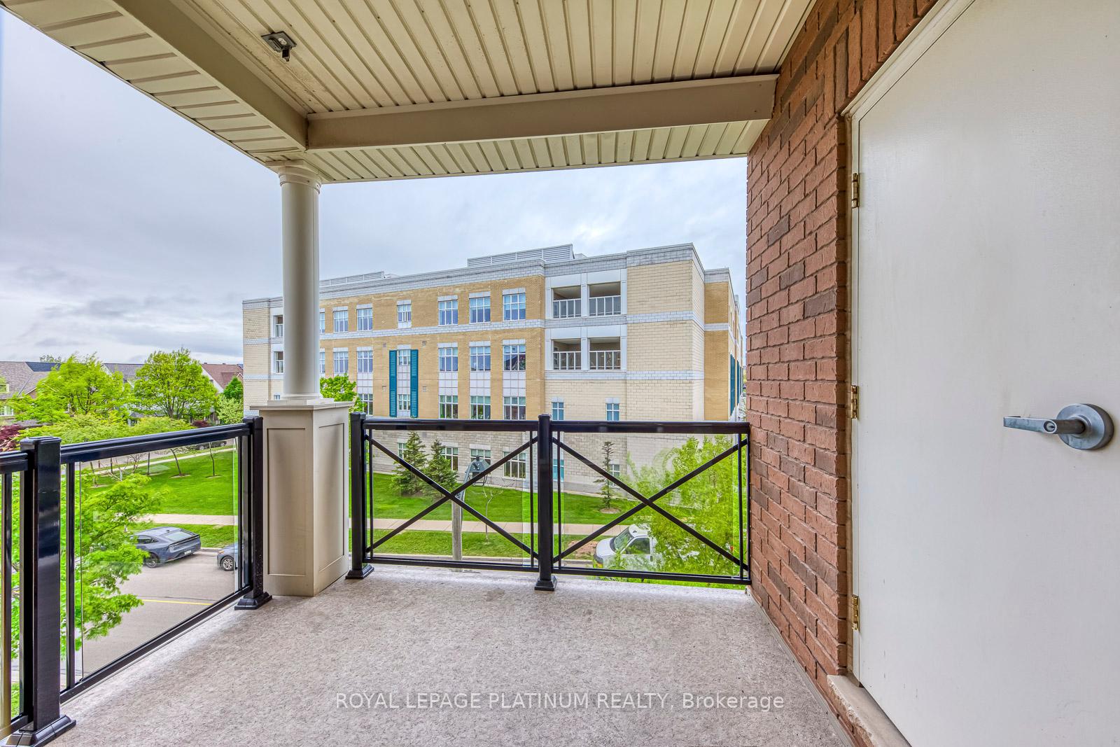 2 Bedrooms Condo at 2339 Sawgrass, Oakville For sale