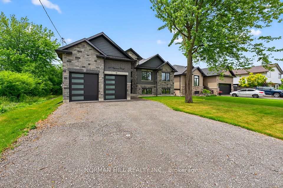 820 Elmwood