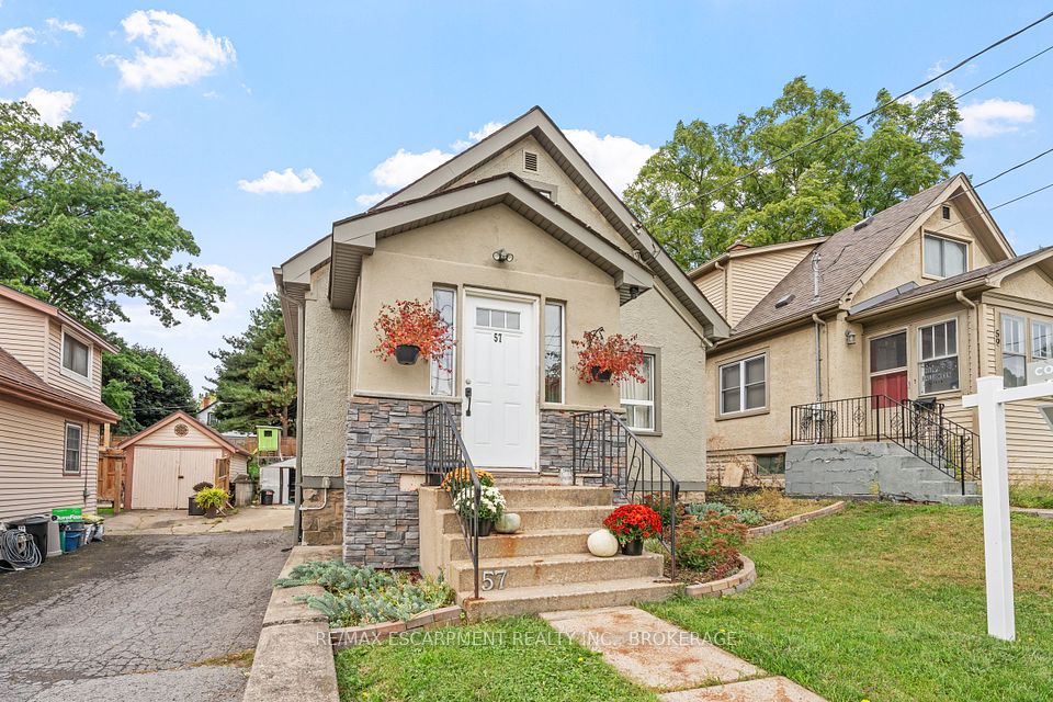 57 Carleton Street, Thorold, ON L2V 2A8