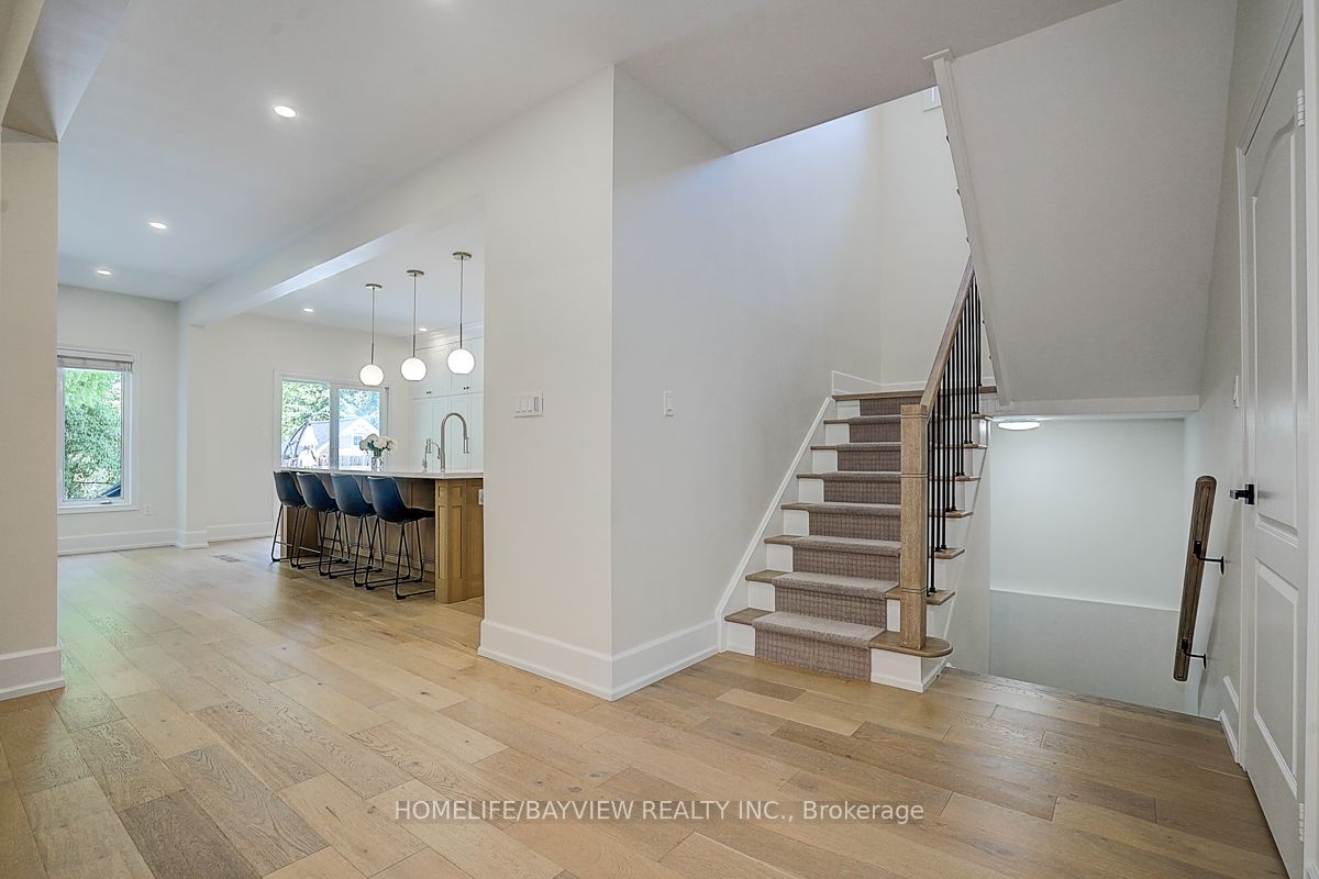 46 Canyon Hill Avenue