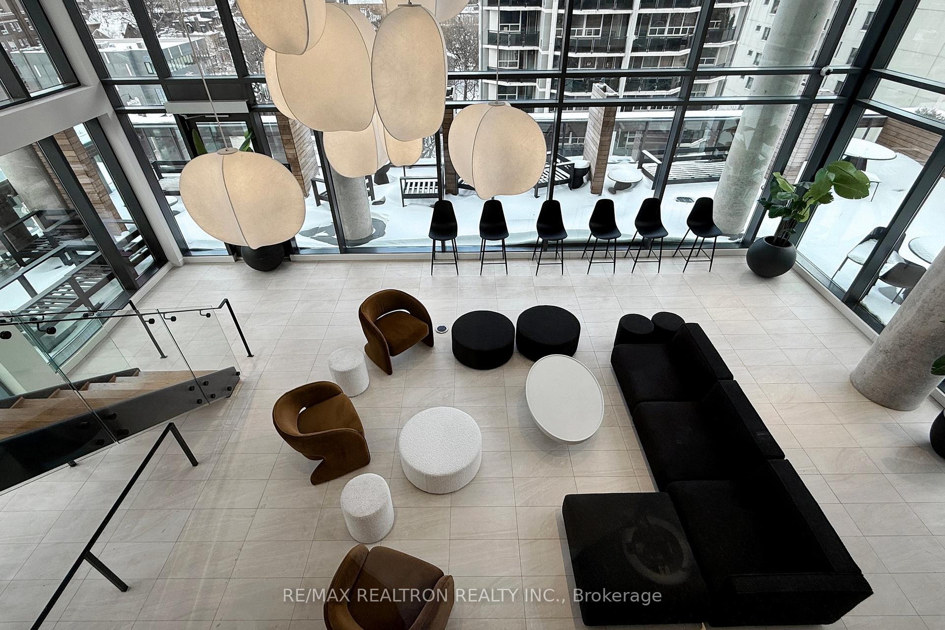 2 Bedrooms Condo at 81 Wellesley, Toronto For sale