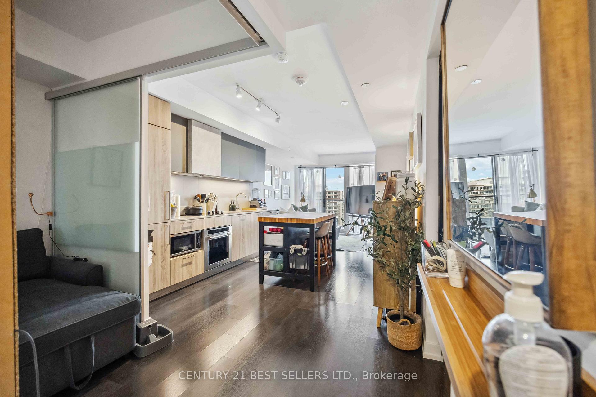 3 Bedrooms Condo at 19 Western Battery,  Toronto For sale