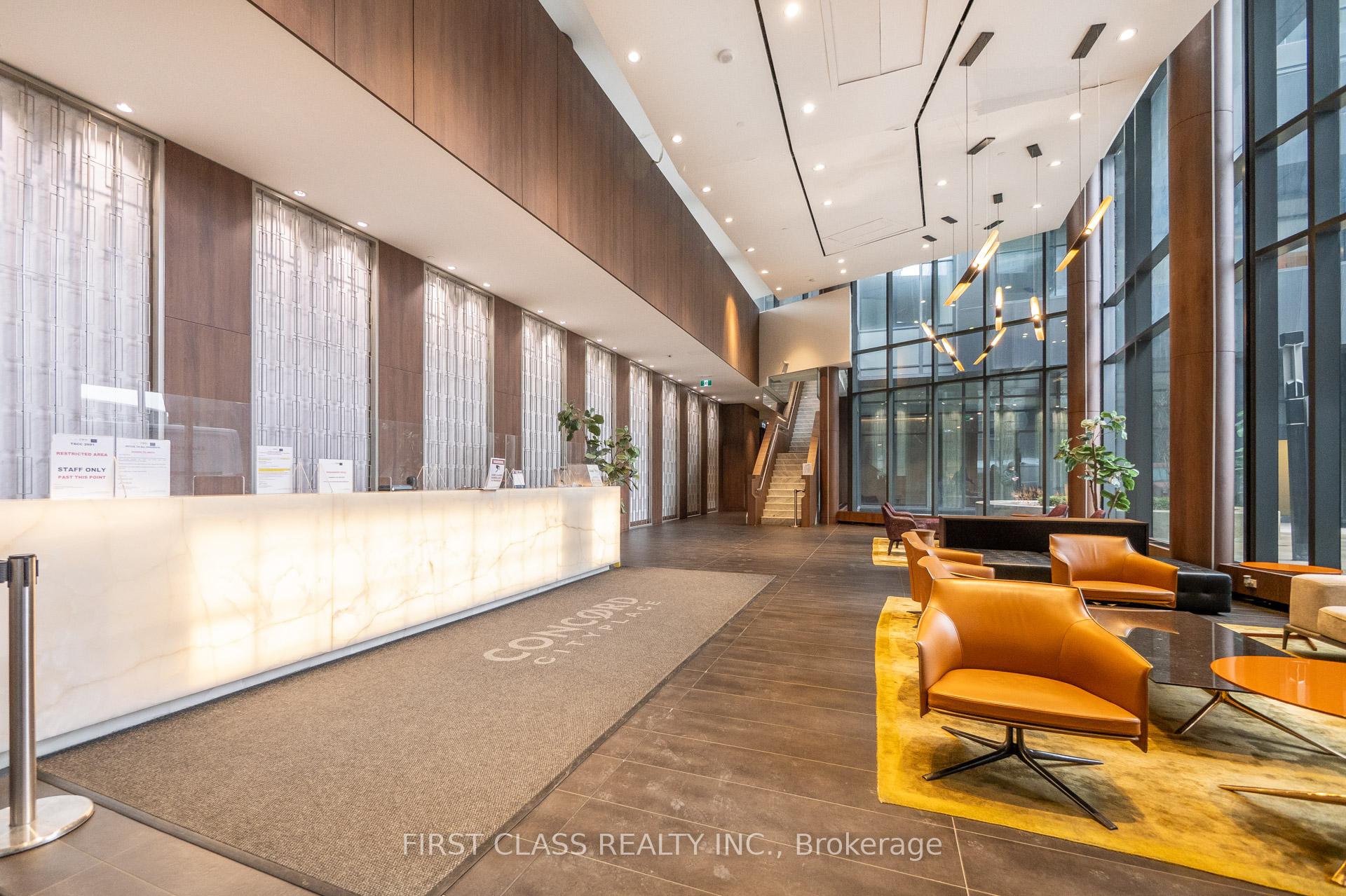 3 Bedrooms Condo at 80 Queens Wharf, Toronto For sale