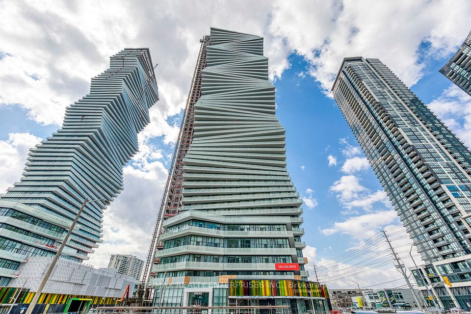 3900 Confederation