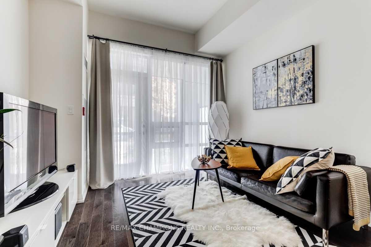 2 Bedrooms Condo at 460 Adelaide,  Toronto For sale