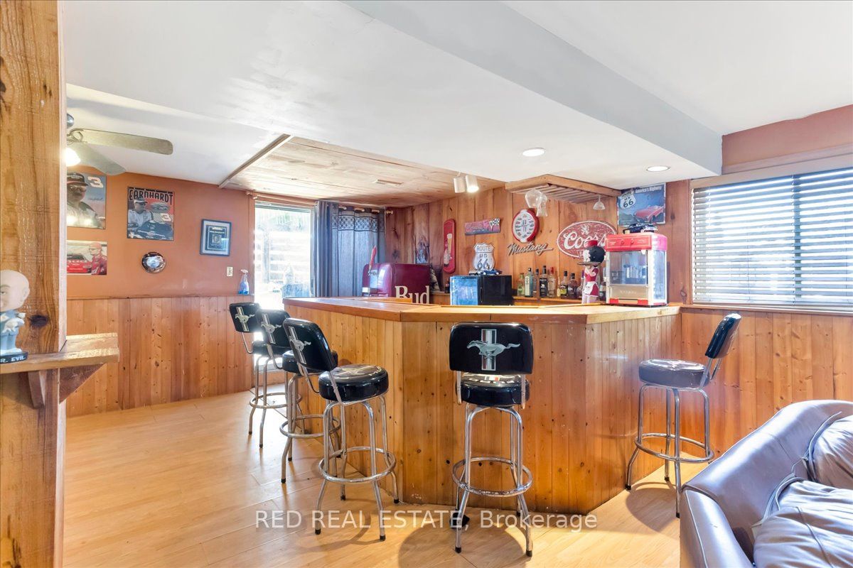 2 Finlay Road