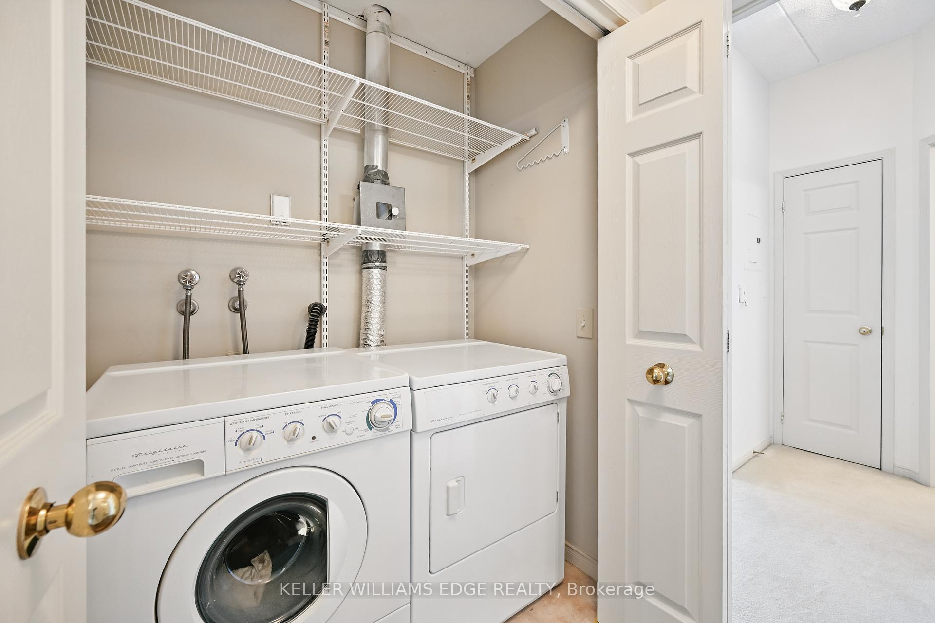 2 Bedrooms Condo at 2085 Amherst Heights,  Burlington For sale