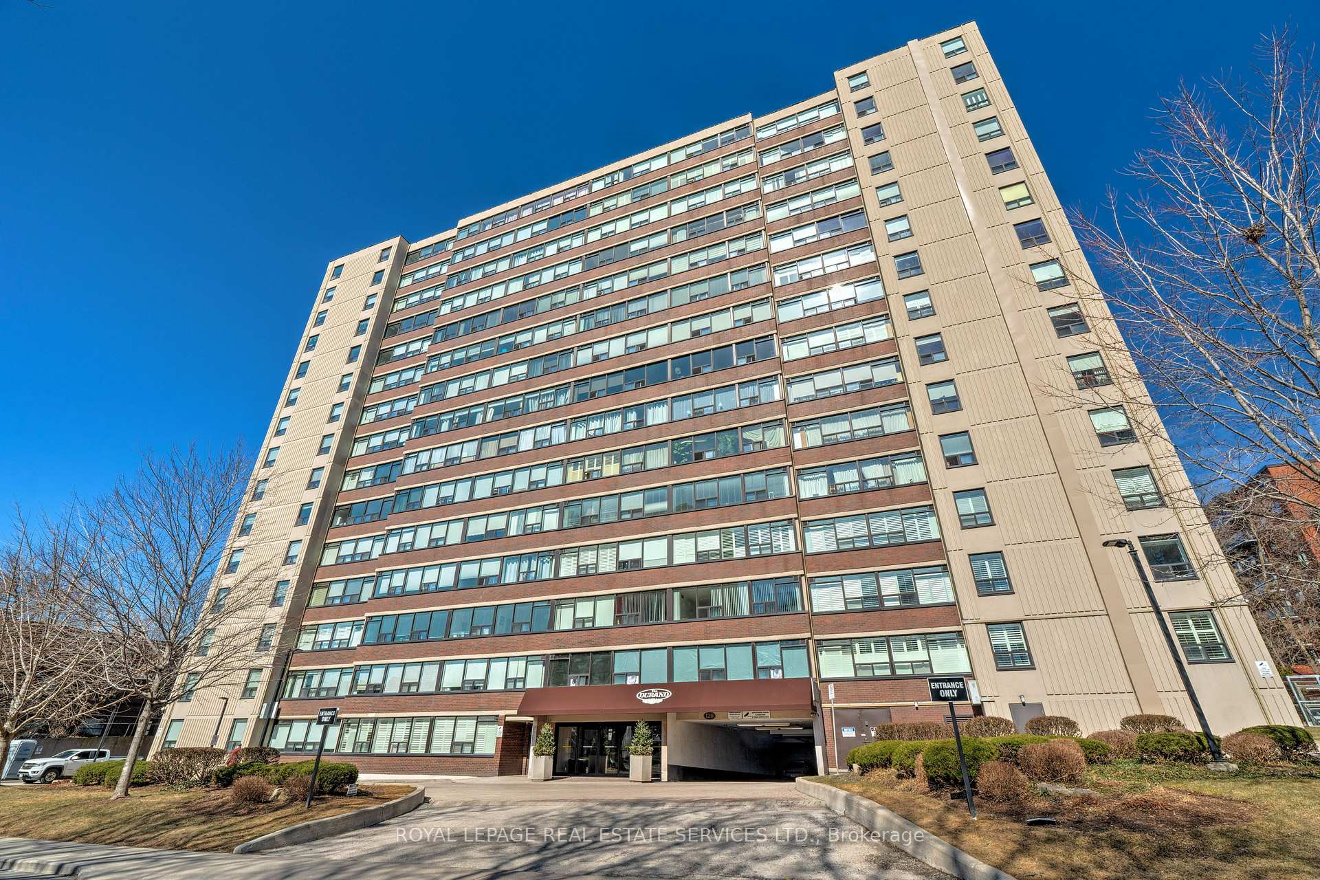 2 Bedrooms Condo at 120 Duke,  Hamilton For sale