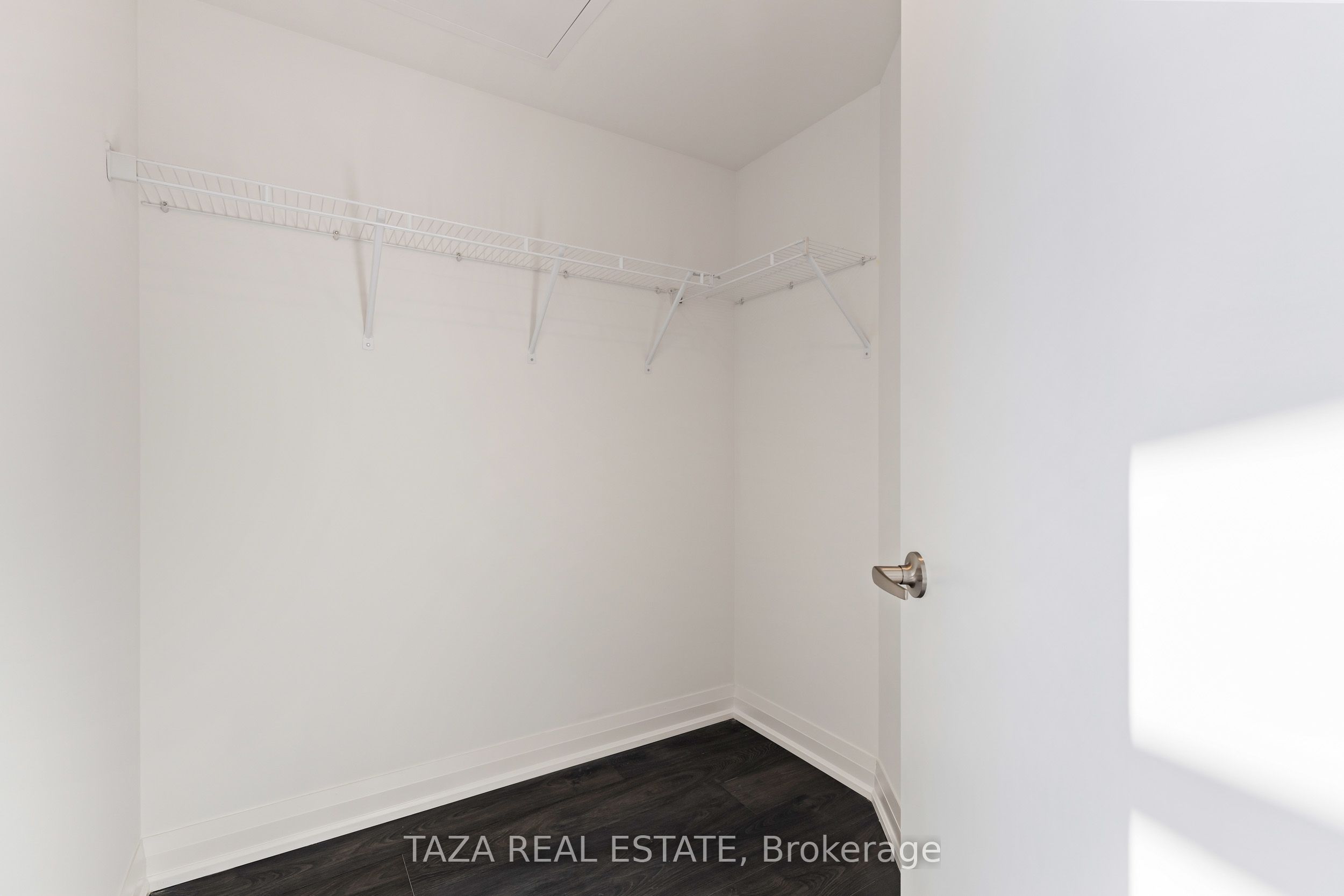 30 Gibbs Road, #3007
