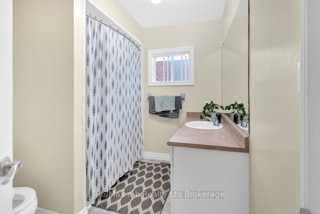 72 Joseph Street, Tillsonburg, ON N4G 5M1